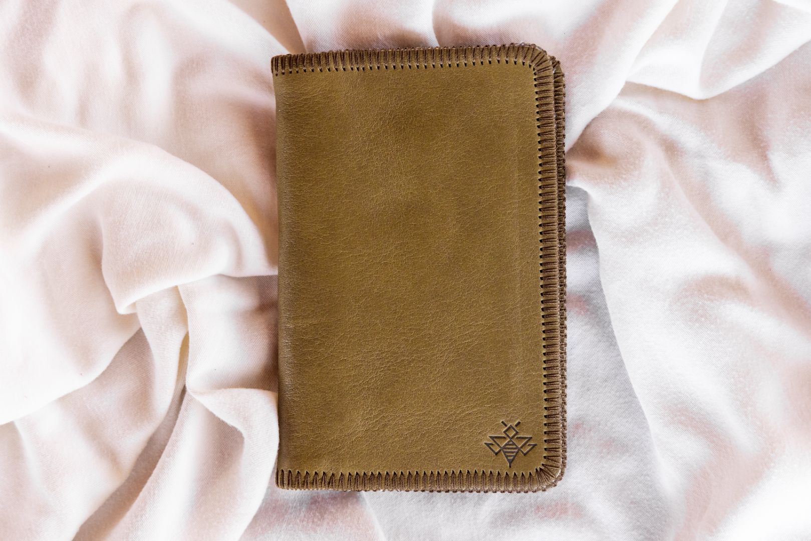 Sage Travel Wallet